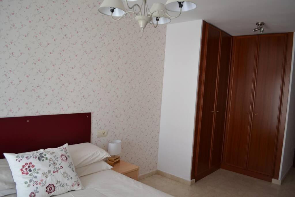 Precioso Apartamento En Primera Linea De Playa En Caleta De Velez Esterno foto